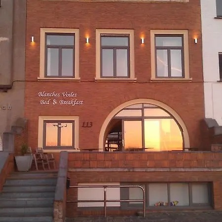 Oda ve Kahvaltı Blanches Voiles